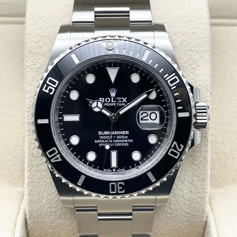 ロレックス サブマリーナーデイト 126610LN ブラック 41mm