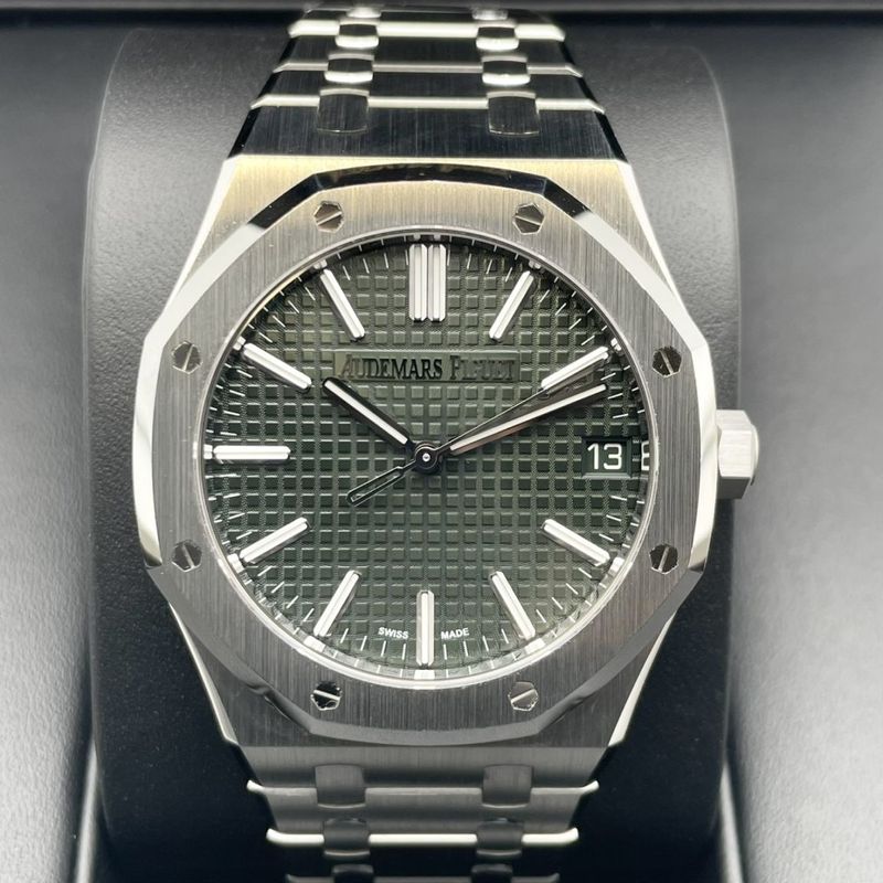 オーデマピゲ ロイヤルオーク 15510ST.OO.1320ST.09 グリーン 41mm