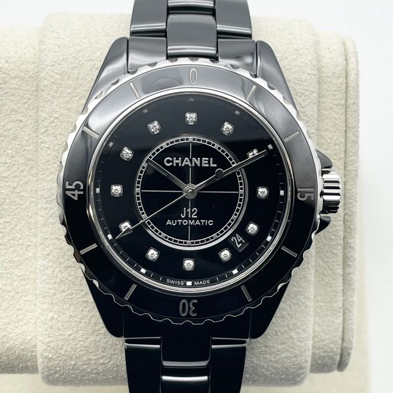 シャネル J12 H5702 ブラックセラミック 38mm