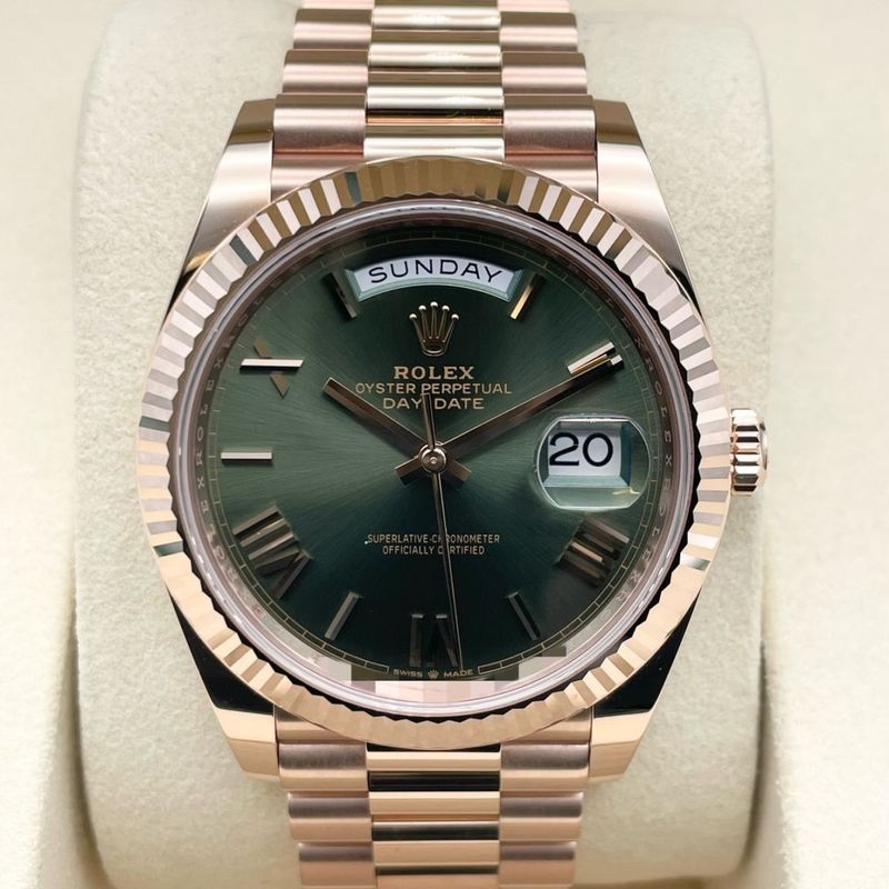 ロレックス デイデイト 228235 オリーブグリーン ローマン エバーローズゴールド 40mm