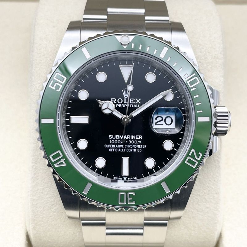 ロレックス サブマリーナ デイト 126610LV ブラック 41mm