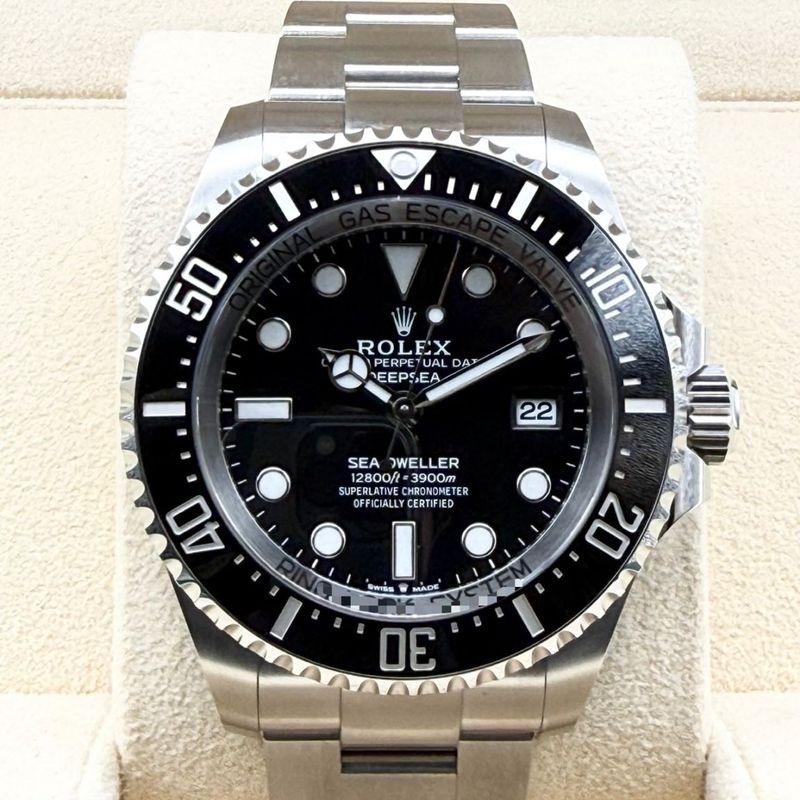 ロレックス シードゥエラーディープシー 136660 ブラック 44mm