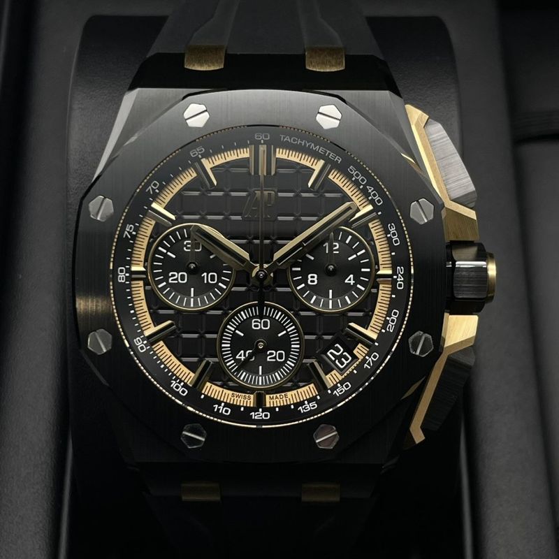 オーデマピゲ ロイヤルオークオフショア 26420CE.OO.A127CR.01 ブラック ブラックセラミック 43mm