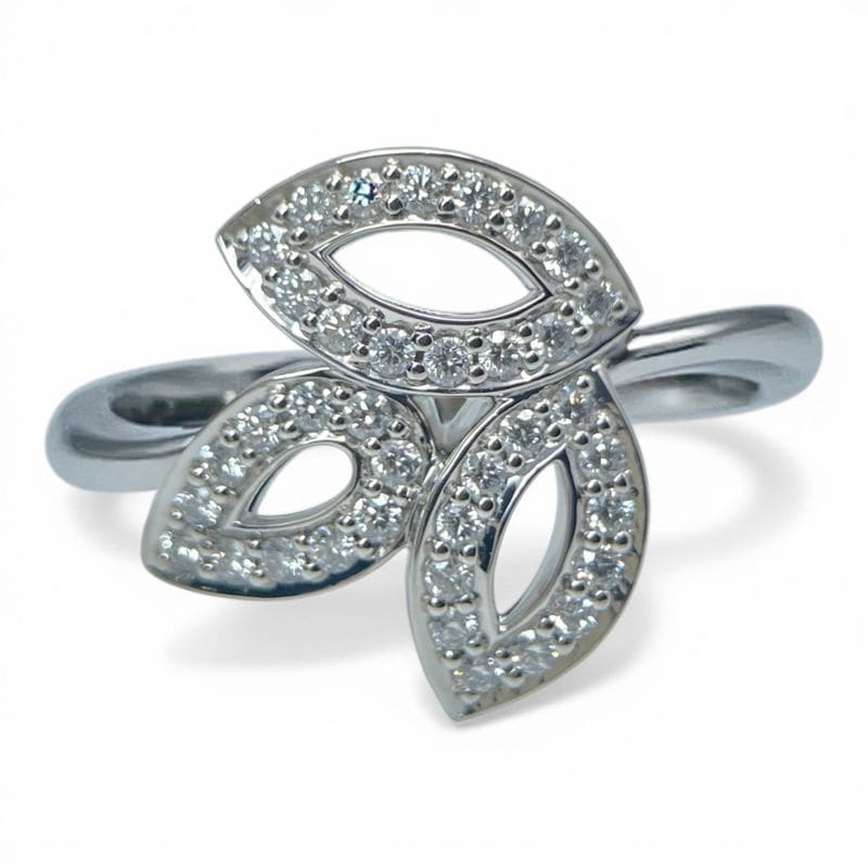 ハリーウィンストン リリークラスター ミニ リング FRDPSM1MLC ダイヤモンド プラチナ 11号