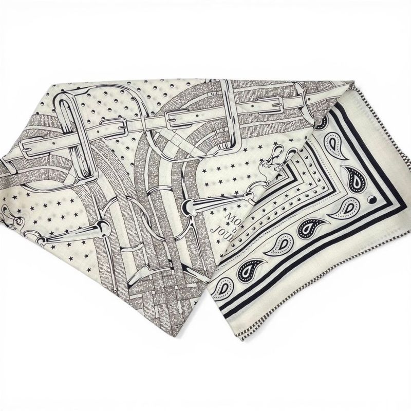 エルメス カレジェアン 140 馬銜・バンダナ 白/ブルーマリン／エベンヌ カシミヤ/シルク