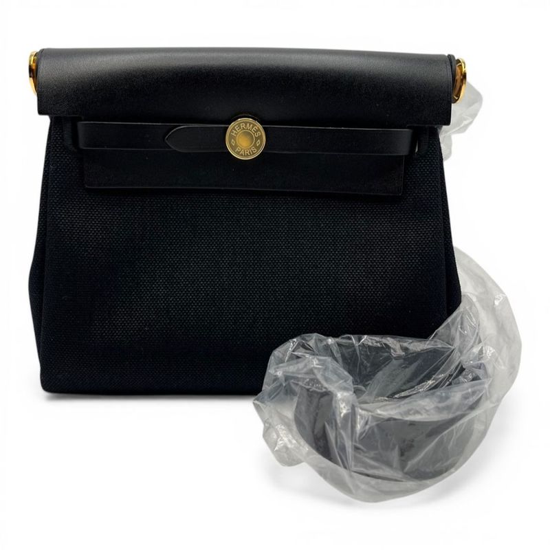 エルメス エールバッグ ジップ ミニ 20 ノワール トワルミリタリー/ヴァッシュハンター ゴールド金具 K刻印