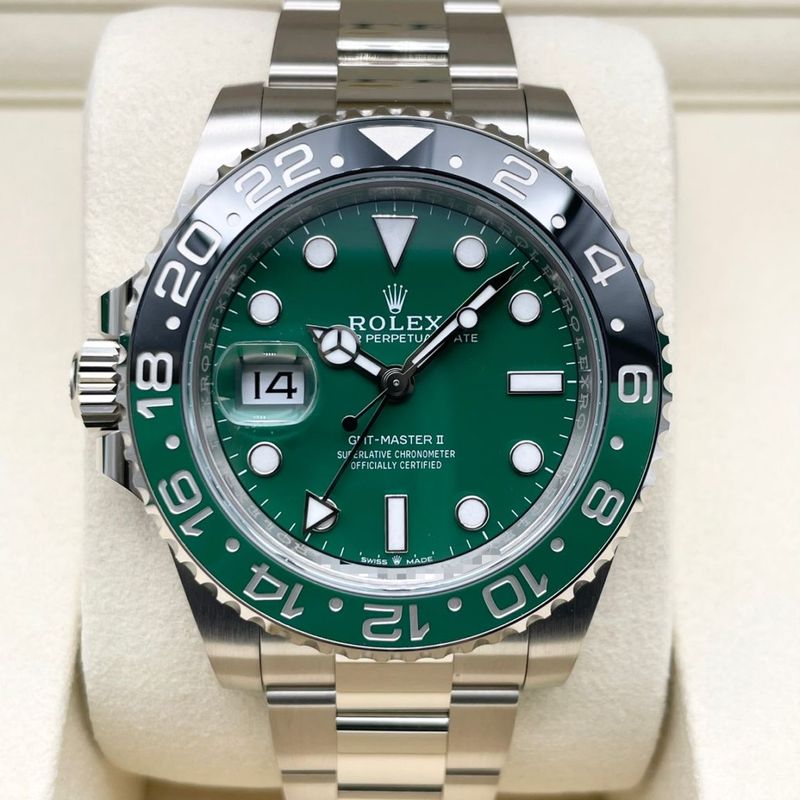 ロレックス GMTマスターII 126729VTNR グリーン ホワイトゴールド 40mm
