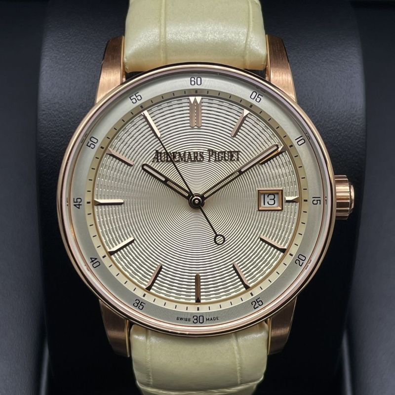 オーデマピゲ CODE 11.59 バイ オーデマピゲ 77410OR.OO.A825CR.01 ベージュ 38mm