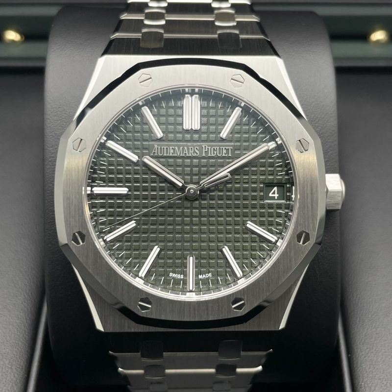 オーデマピゲ ロイヤルオーク 15510ST.OO.1320ST.09 カーキグリーン 41mm