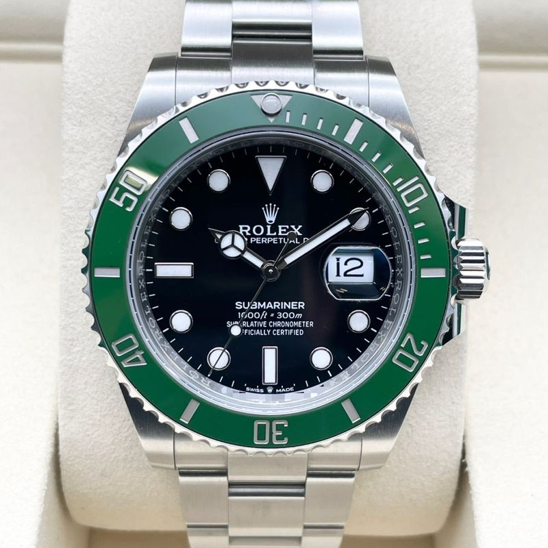 ロレックス サブマリーナ デイト 126610LV ブラック 41mm