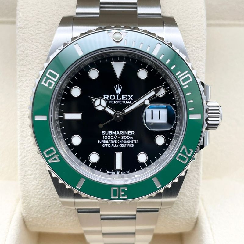 ロレックス サブマリーナ デイト 126610LV ブラック 41mm