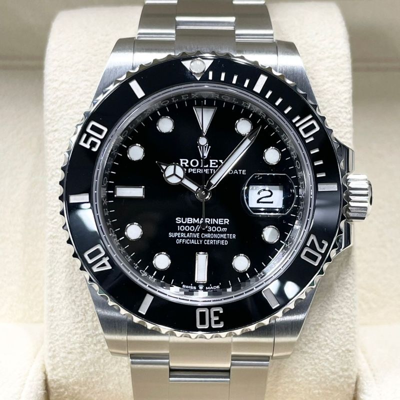 ロレックス サブマリーナーデイト 126610LN ブラック 41mm