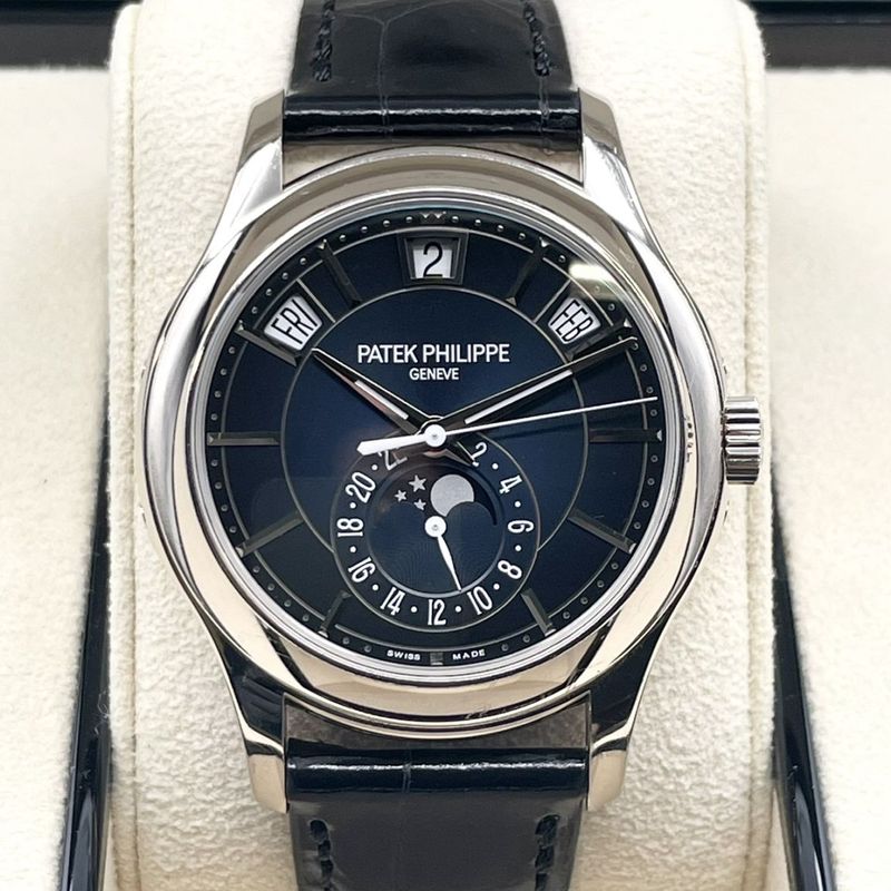 パテックフィリップ コンプリケーション アニュアルカレンダー 5205G-013 ホワイトゴールド ブルーブラック 40ｍｍ