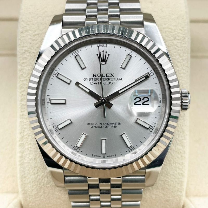 ロレックス デイトジャスト 126334 シルバー ジュビリーブレスレット 41mm
