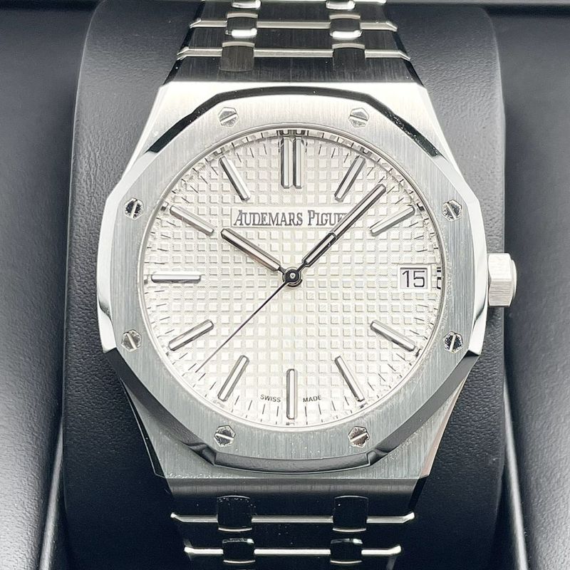 オーデマピゲ ロイヤルオーク 15510ST.OO.1320ST.08 シルバー 41mm
