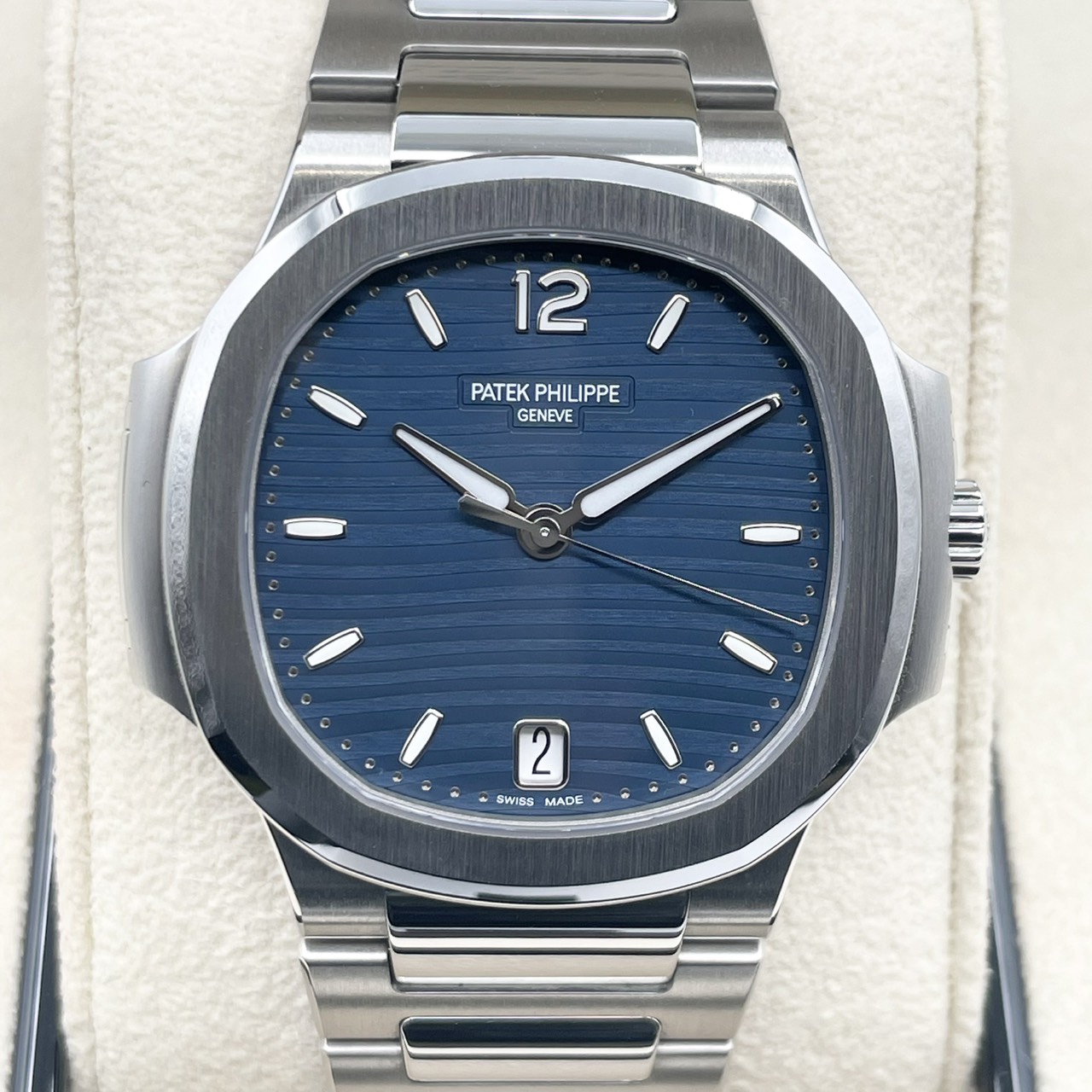 パテックフィリップ ノーチラス 7118/1A-001 ブルー・オパーリン ステンレススチール 35.2mm