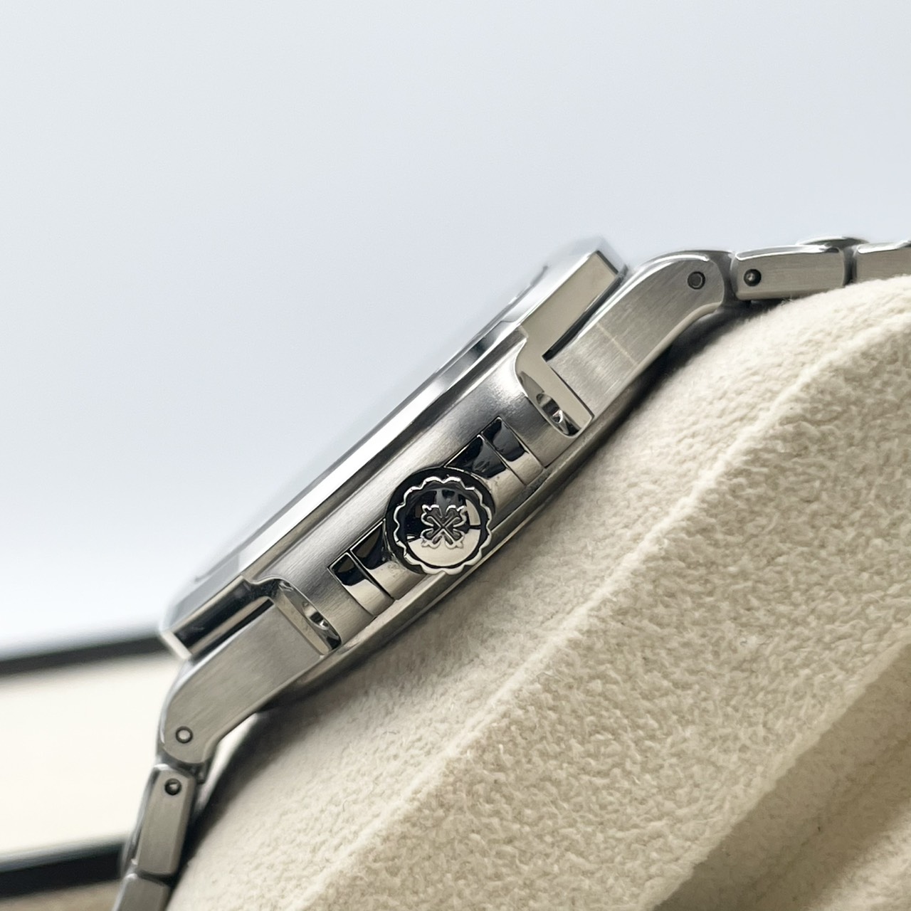 パテックフィリップ ノーチラス 7118/1A-001 ブルー・オパーリン ステンレススチール 35.2mm
