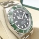 サブマリーナ デイト 126610LV オイスターブレスレット ブラック グリーン 41mm
