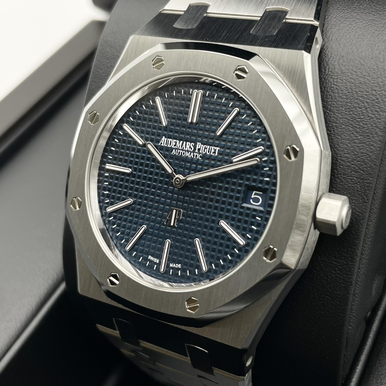 オーデマピゲ ロイヤルオーク ジャンボ エクストラ シン 16202ST.OO.1240ST.02 ナイトブルー 39mm