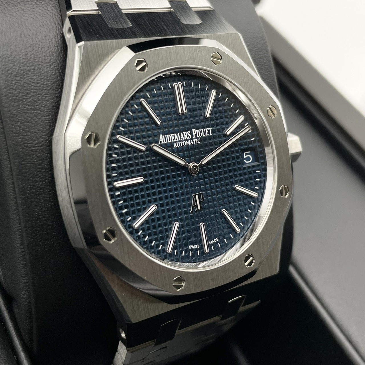オーデマピゲ ロイヤルオーク ジャンボ エクストラ シン 16202ST.OO.1240ST.02 ナイトブルー 39mm