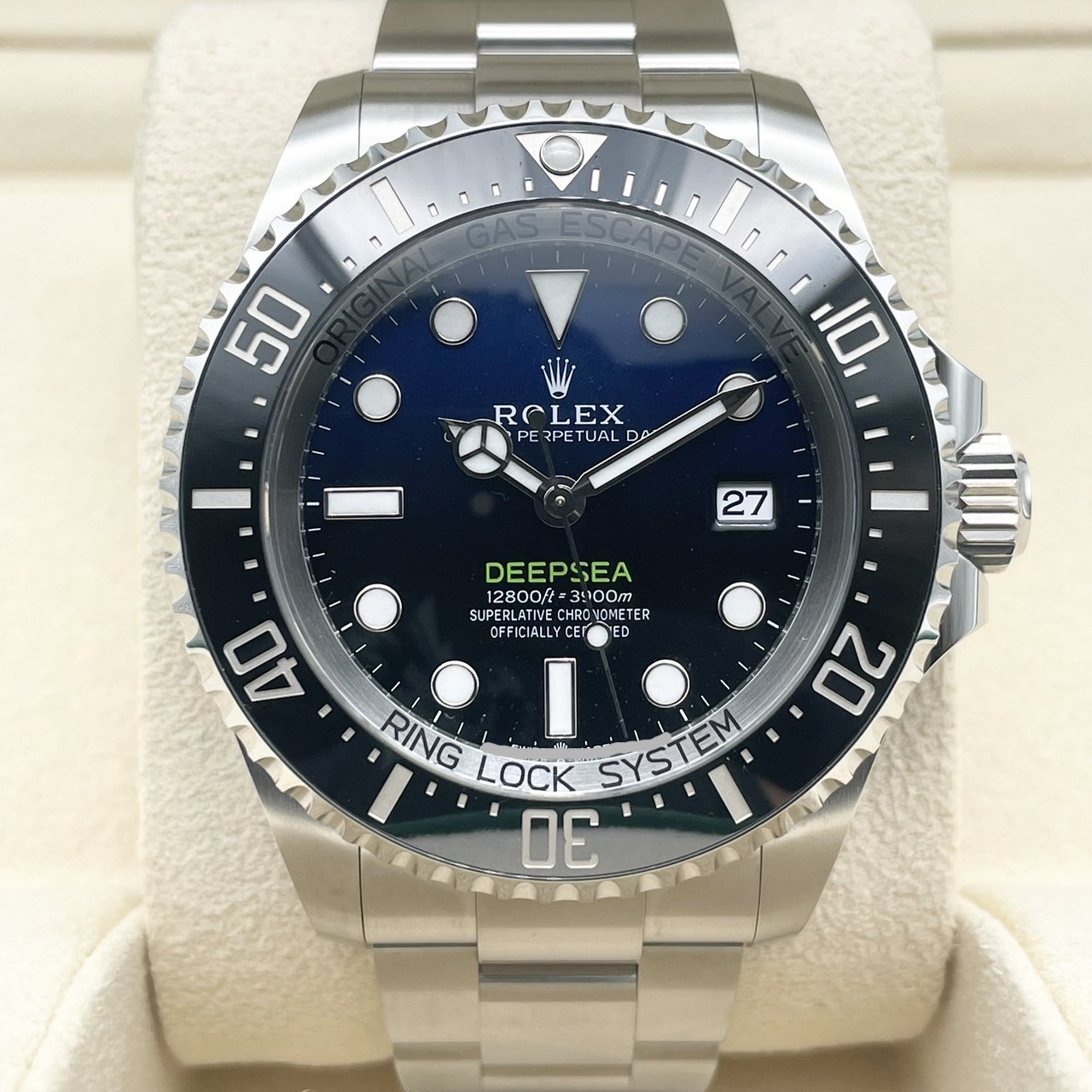 ロレックス ディープシー 136660 Dブルー オイスターブレスレット 44mm