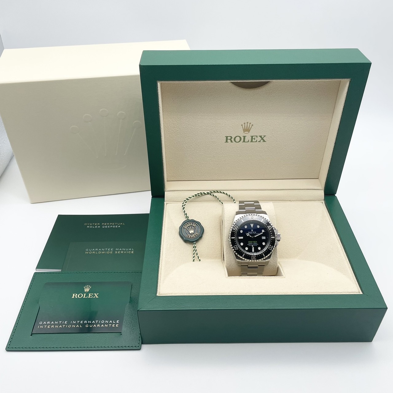 ロレックス ディープシー 136660 Dブルー オイスターブレスレット 44mm