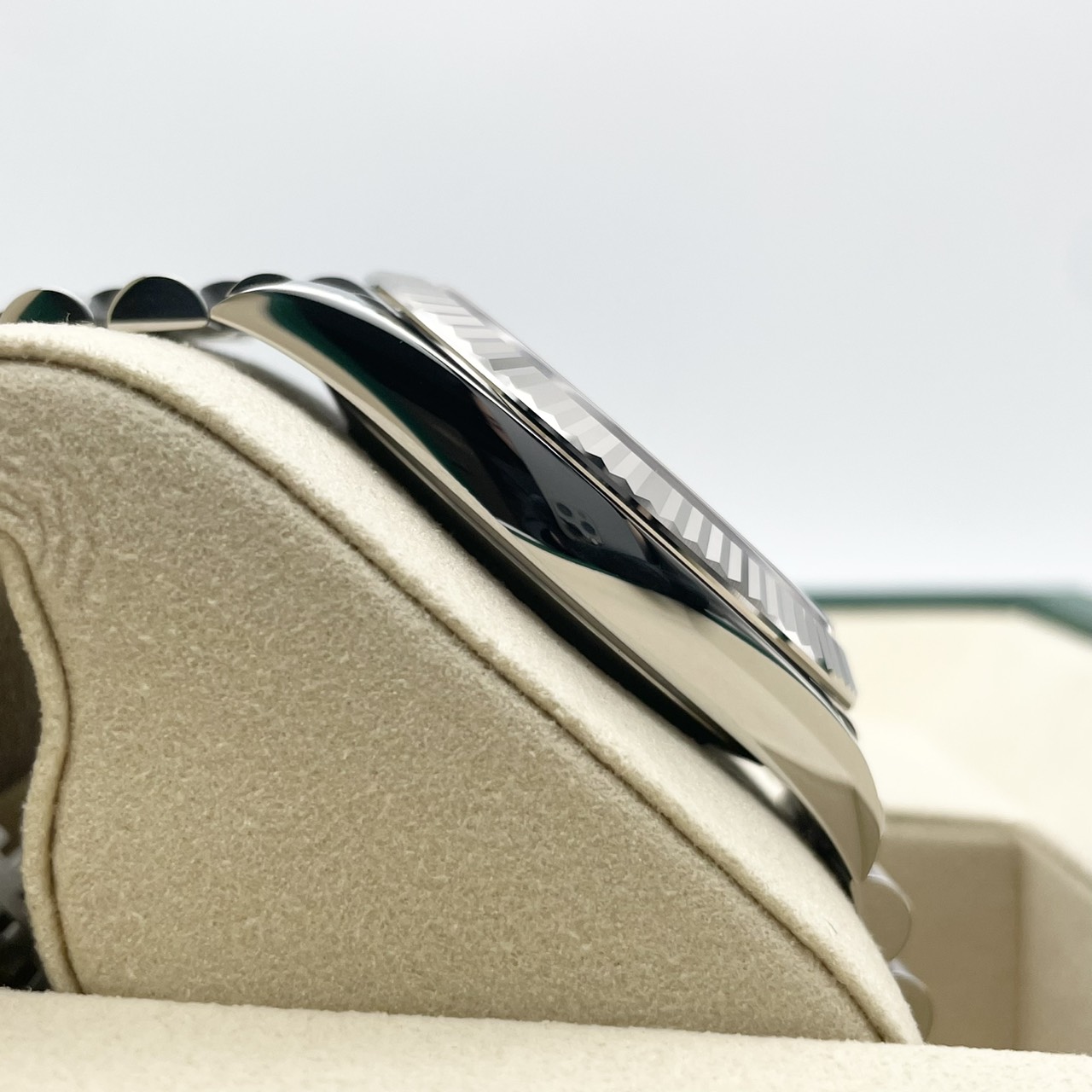 【圧倒的最安値】【25年10月ギャラ！】ロレックス デイトジャスト 126334 ミントグリーン ジュビリーブレスレット 41mm