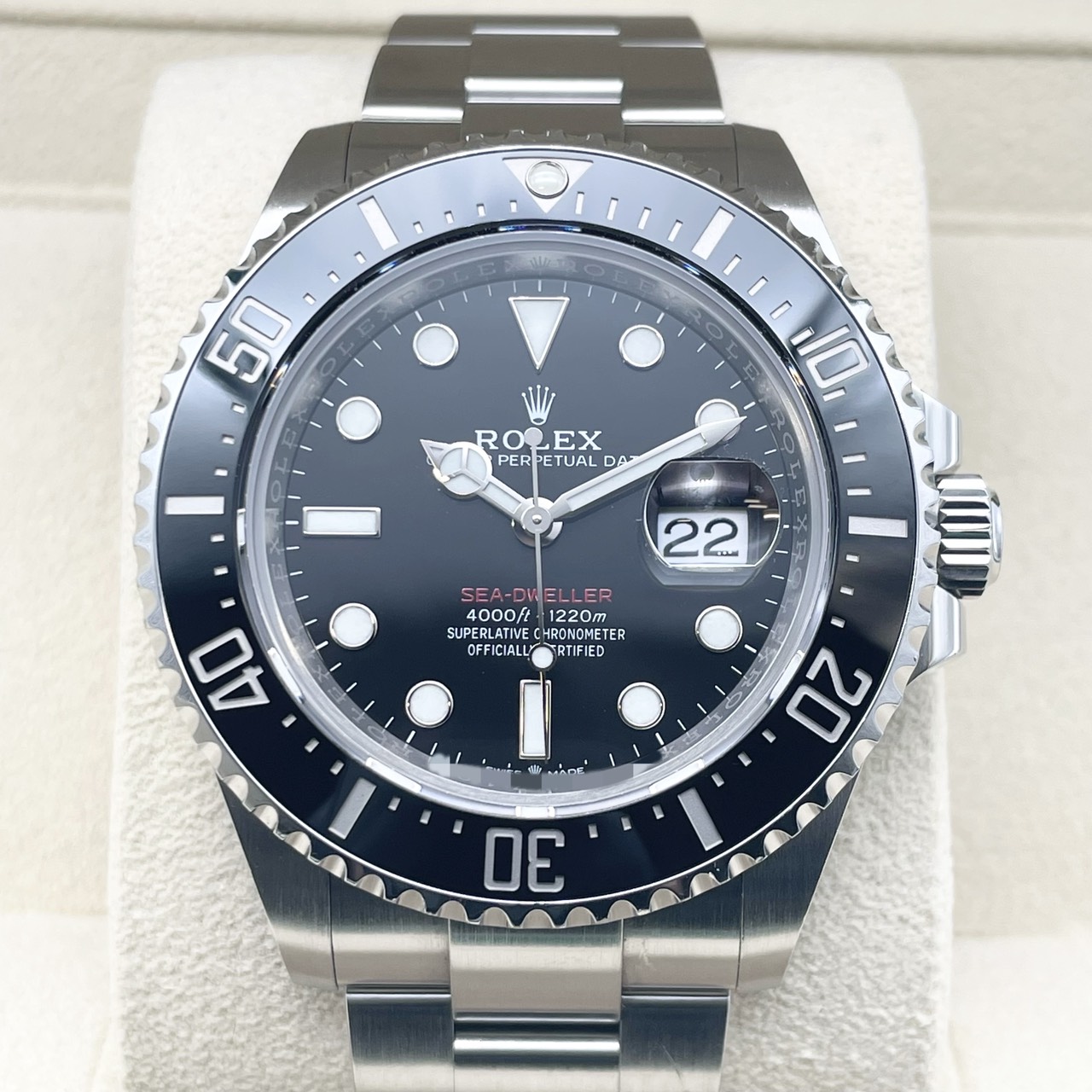 ロレックス シードゥエラー 126600 ブラック オイスターブレスレット 43mm