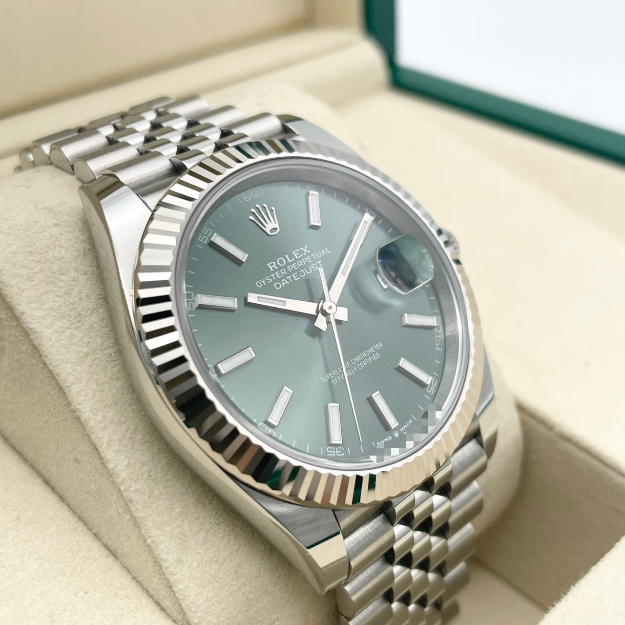 ロレックス デイトジャスト 126334 ミントグリーン ジュビリーブレスレット 41mm