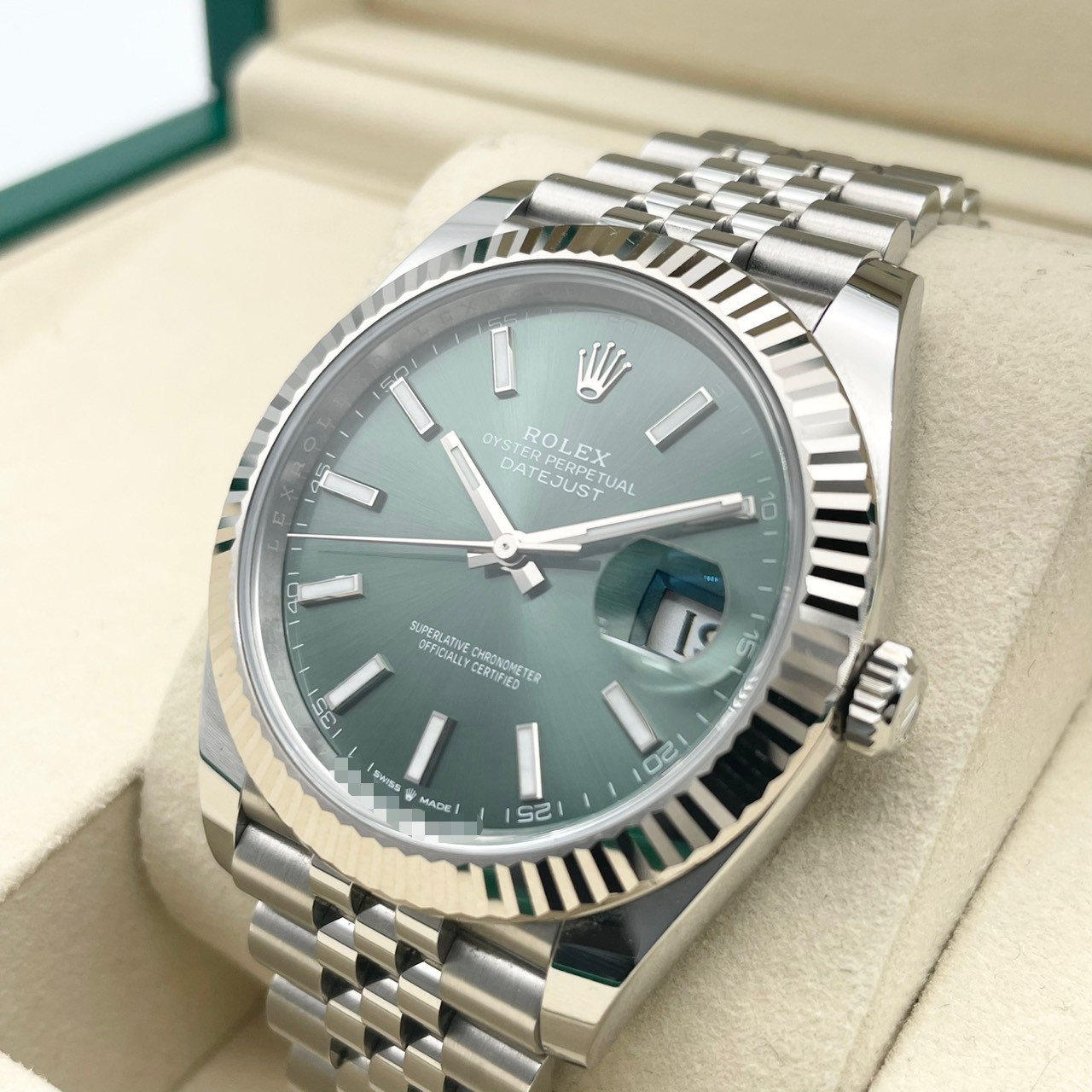 ロレックス デイトジャスト 126334 ミントグリーン ジュビリーブレスレット 41mm