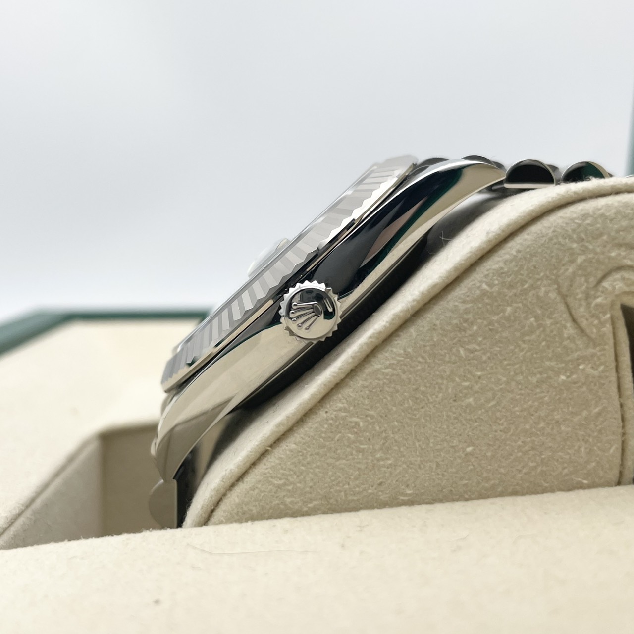 ロレックス デイトジャスト 126334 ミントグリーン ジュビリーブレスレット 41mm