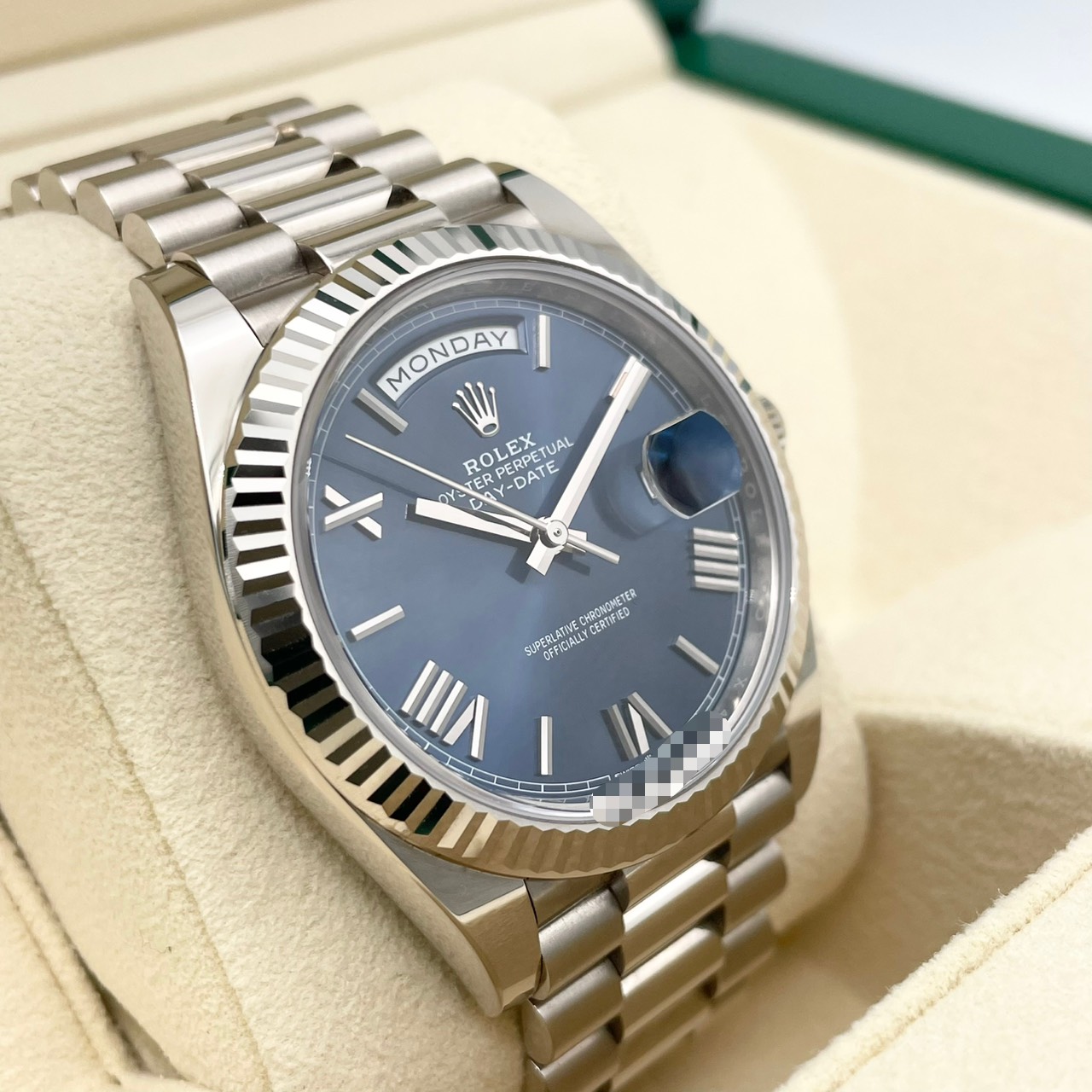 ロレックス デイデイト 228239 ブルーローマン ホワイトゴールド 40mm