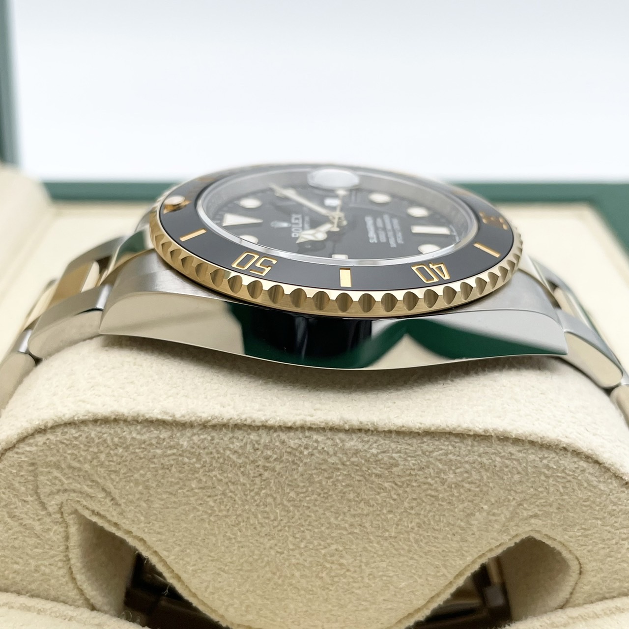 ロレックス サブマリーナデイト 126613LN ブラック ステンレススチール+イエローゴールド 41mm