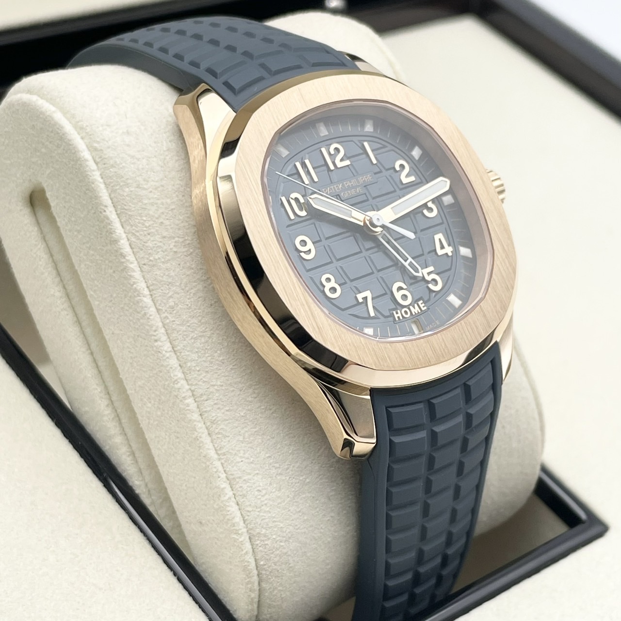 【究極の一本！ラバーカットなし！】パテックフィリップ アクアノート 5269R-001 ブルー 38.8mm