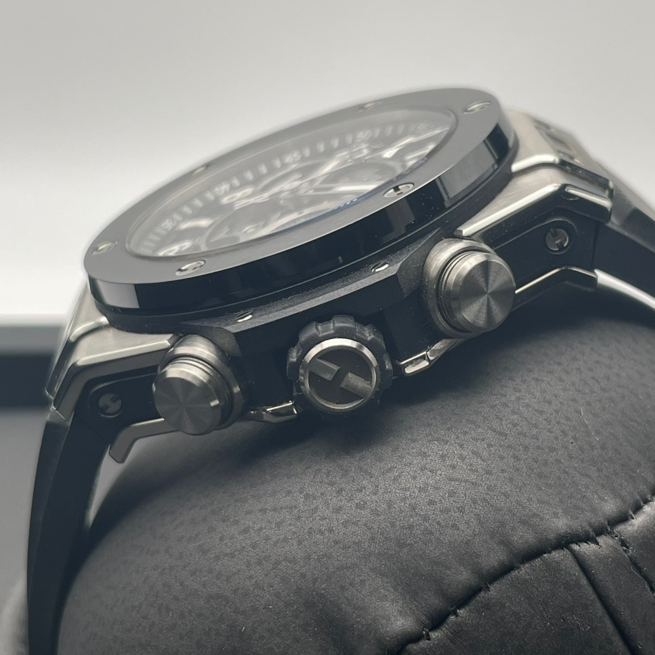 【定価3,003,000円】 ウブロ ビッグ・バン 441.NM.1171.RX チタニウム セラミック 42mm