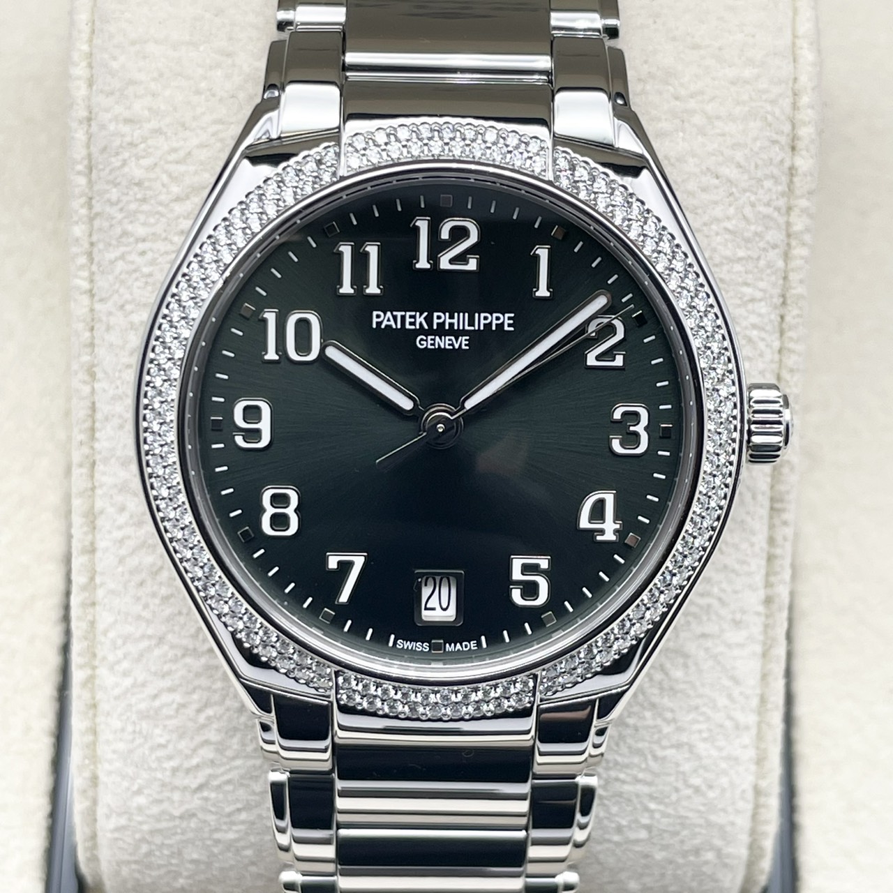 パテックフィリップ TWENTY-4 7300/1200A-011 オリーブグリーン ステンレス 36mm