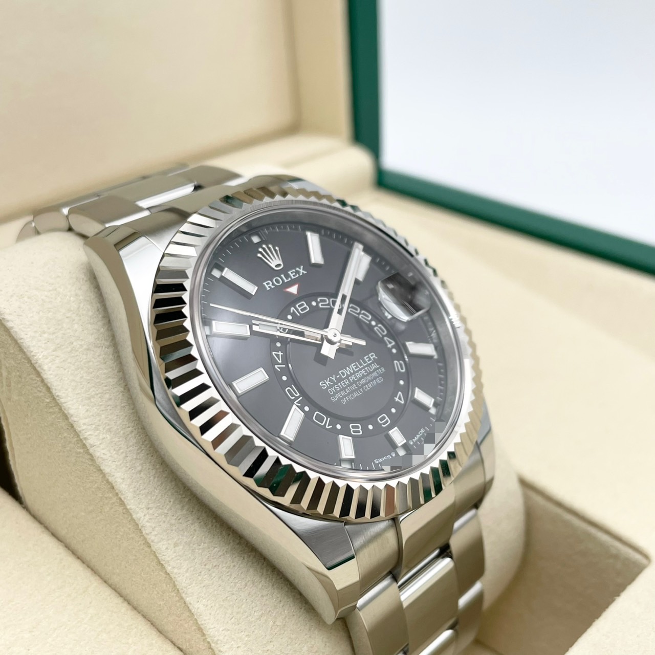 ロレックス スカイドゥエラー 336934 ブラック 42mm