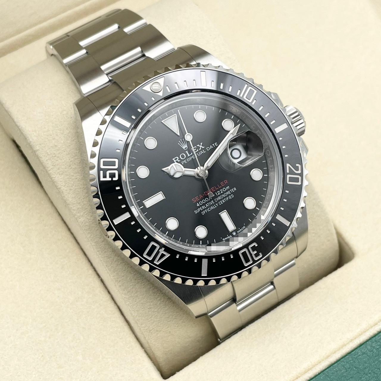 ロレックス シードゥエラー 126600 ブラック オイスターブレスレット 43mm