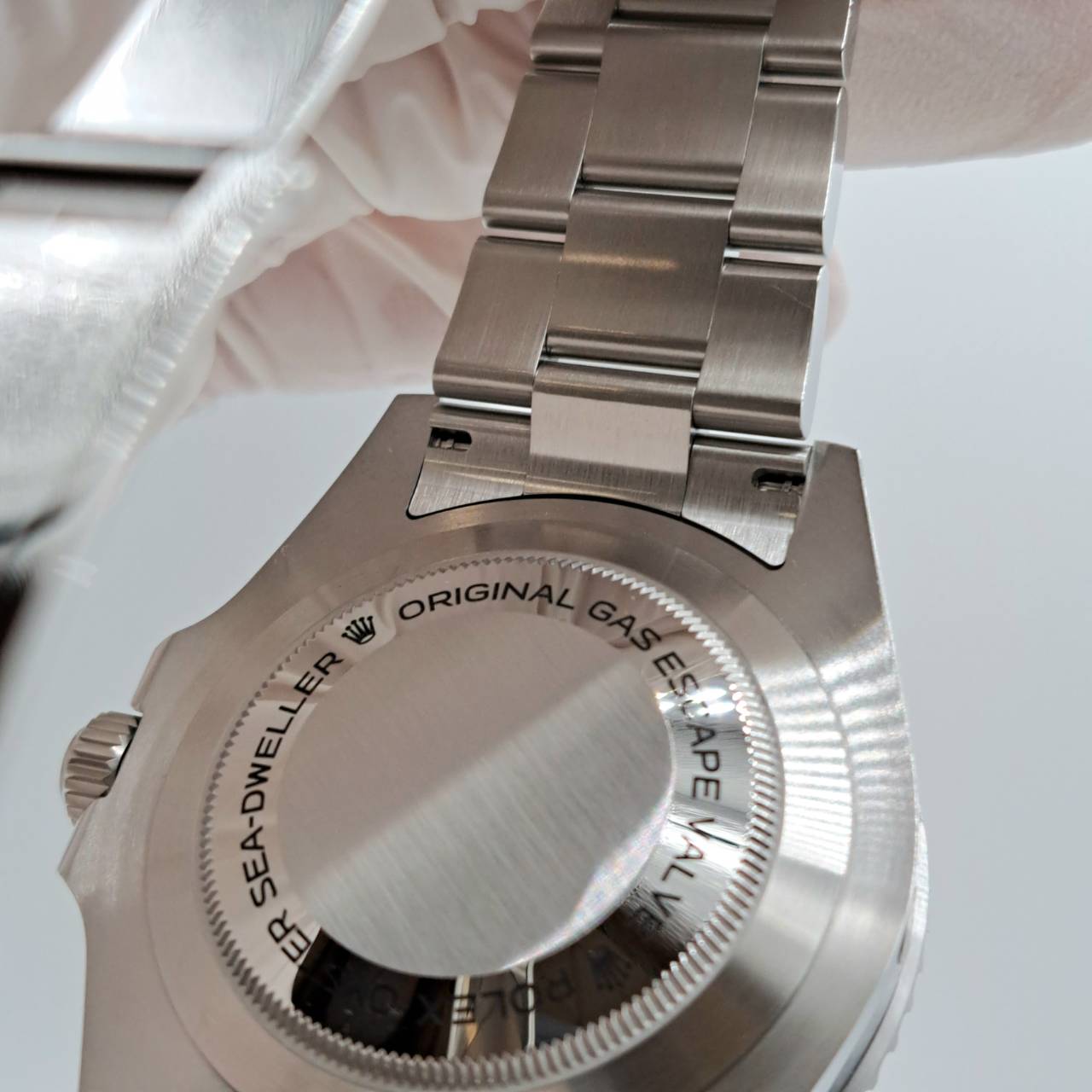 ロレックス シードゥエラー 126600 オイスターブレスレット ブラック