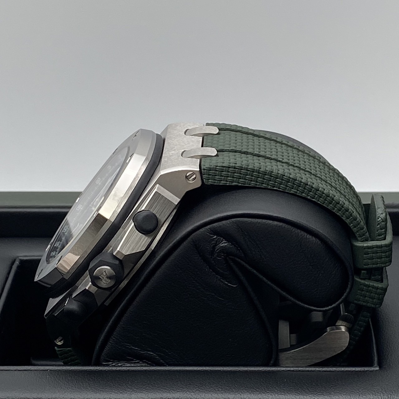 オーデマピゲ ロイヤルオークオフショア 26238TI.OO.A056CA.01 クロノグラフ 42mm