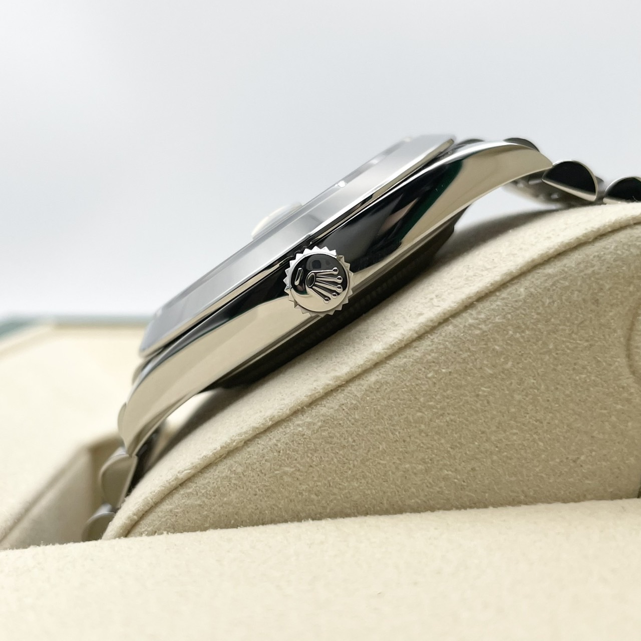 【25年9月ギャラ！】ロレックス デイトジャスト 126300 スレートローマ ジュビリーブレスレット 41mm