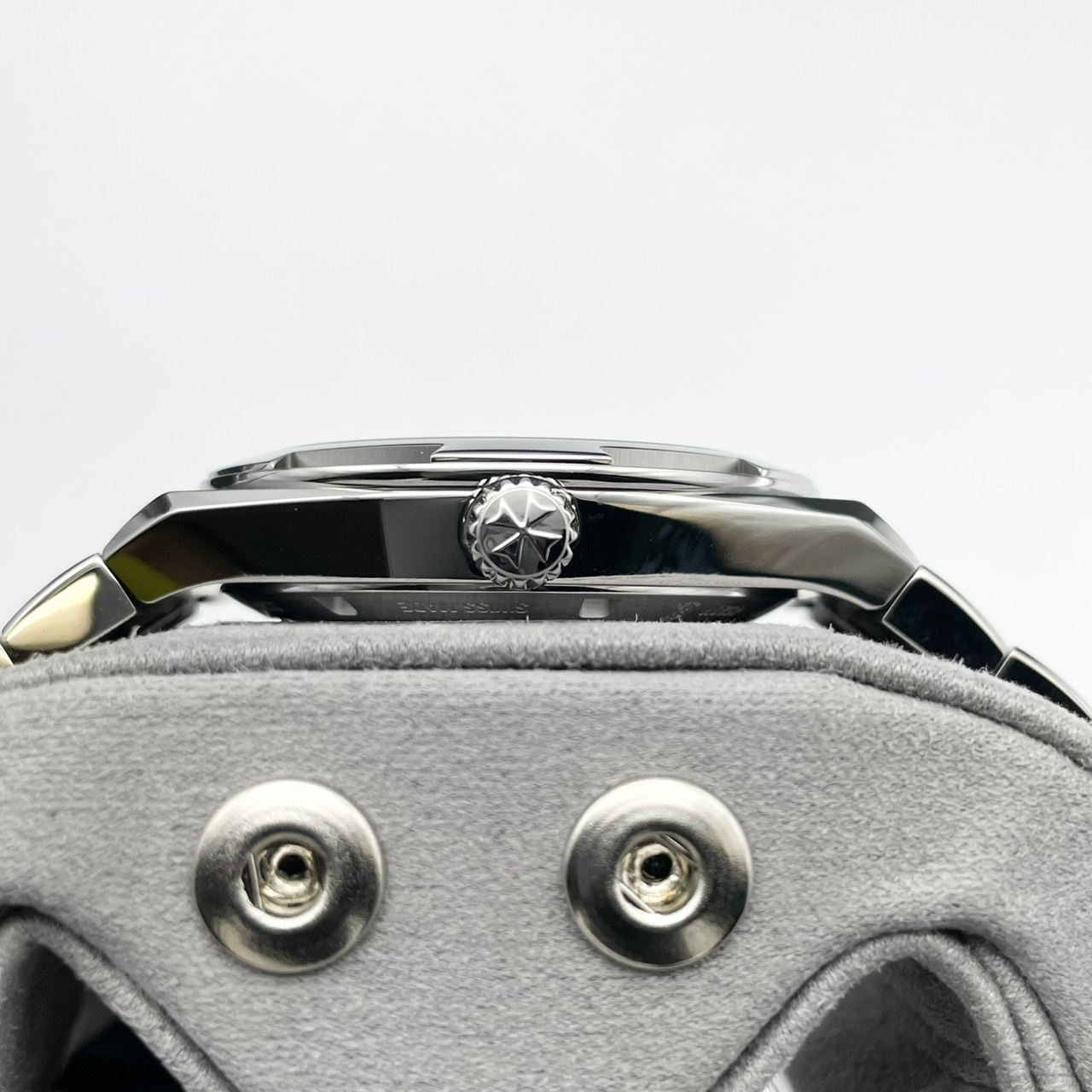 ヴァシュロンコンスタンタン オーヴァーシーズ 4520V/210A-B128 ブルー 41mm