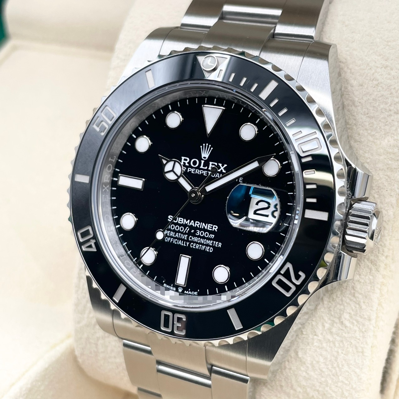 ロレックス サブマリーナーデイト 126610LN ブラック 41mm