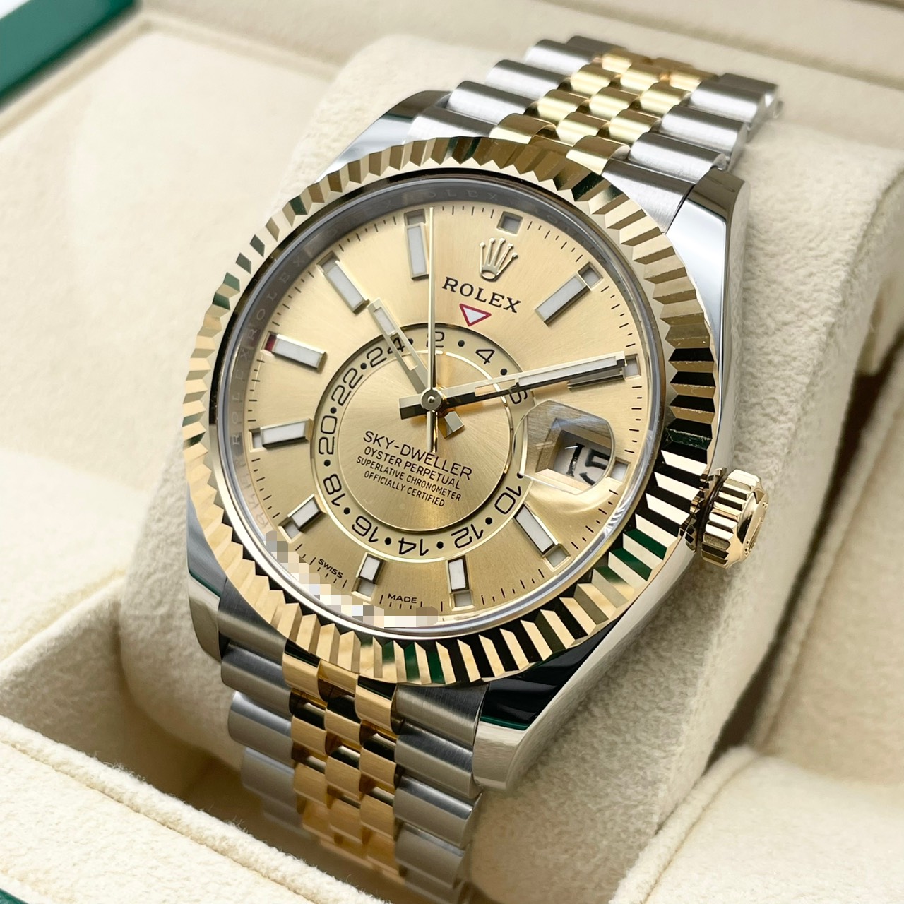 ロレックス スカイドゥエラー 326933 ジュビリーブレス シャンパン 42mm