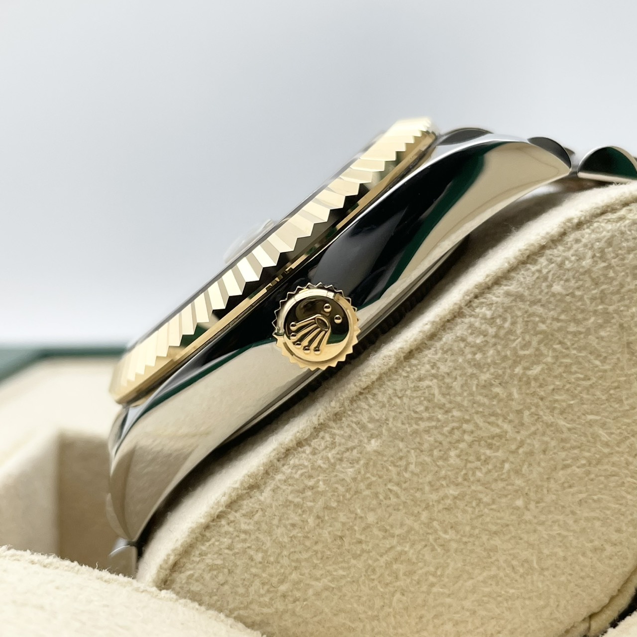 ロレックス スカイドゥエラー 326933 ジュビリーブレス シャンパン 42mm