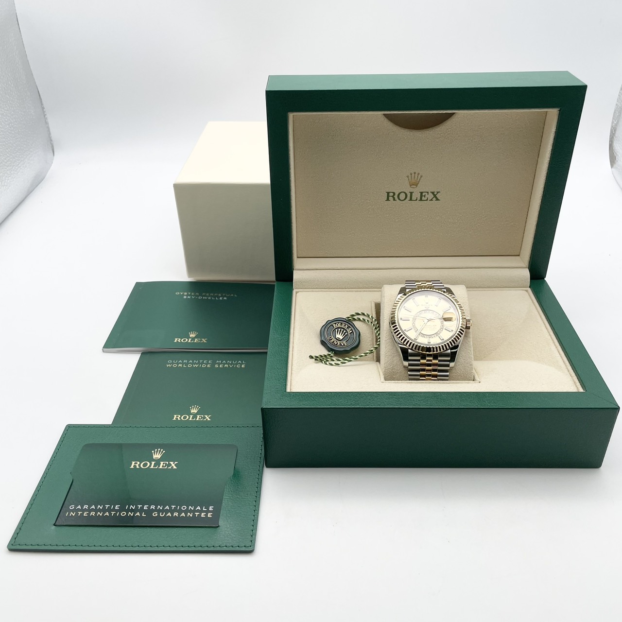 ロレックス スカイドゥエラー 326933 ジュビリーブレス シャンパン 42mm