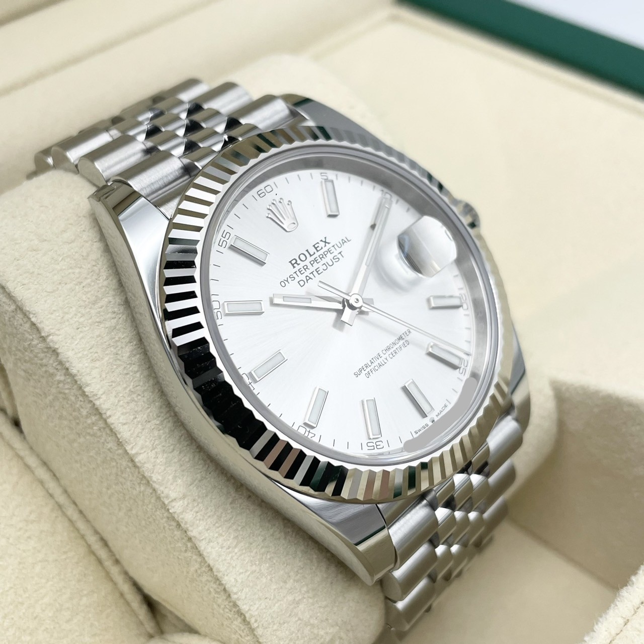 ロレックス デイトジャスト 126334 シルバー ジュビリーブレス 41mm