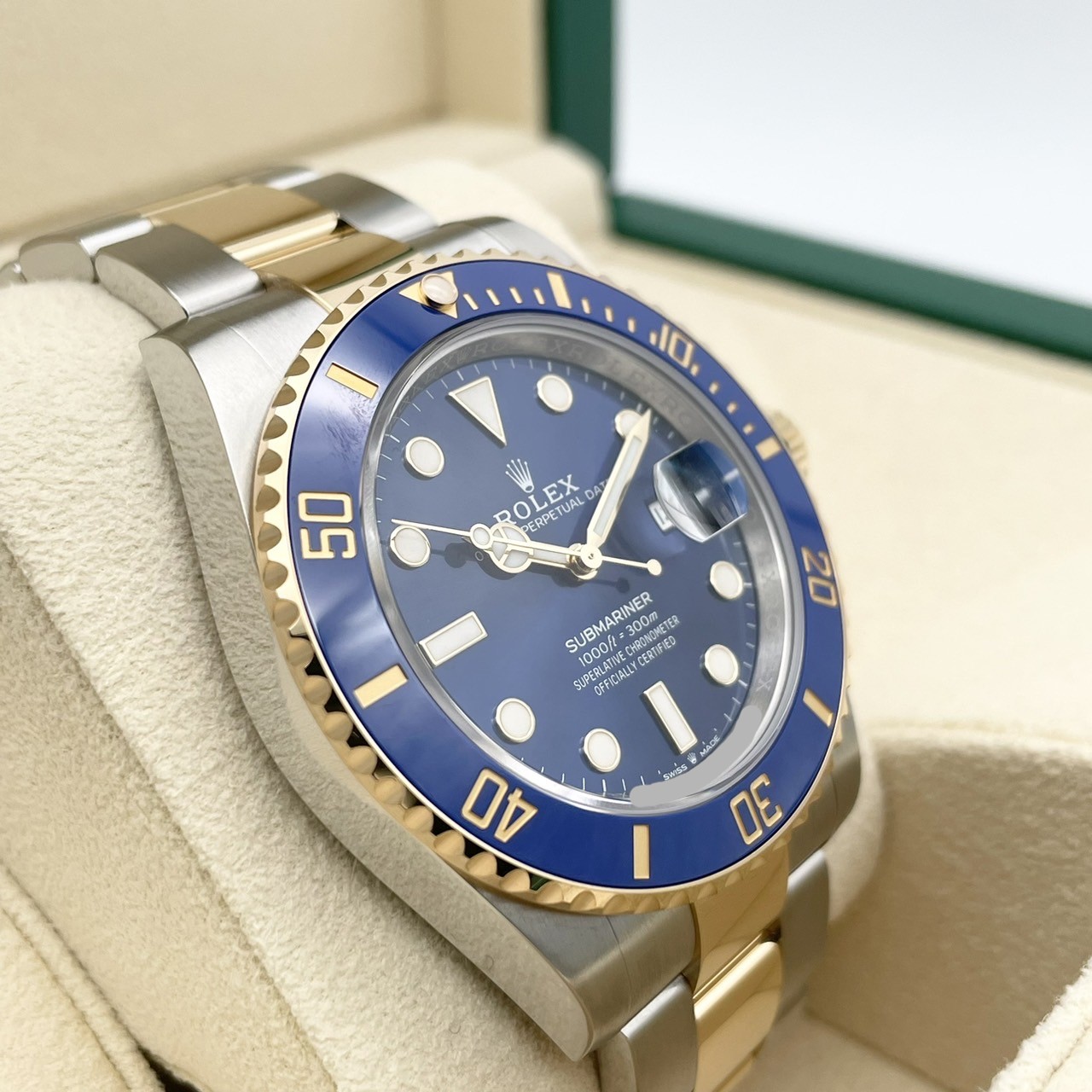 ロレックス サブマリーナ デイト 126613LB オイスターブレスレット ロイヤルブルー 41mm