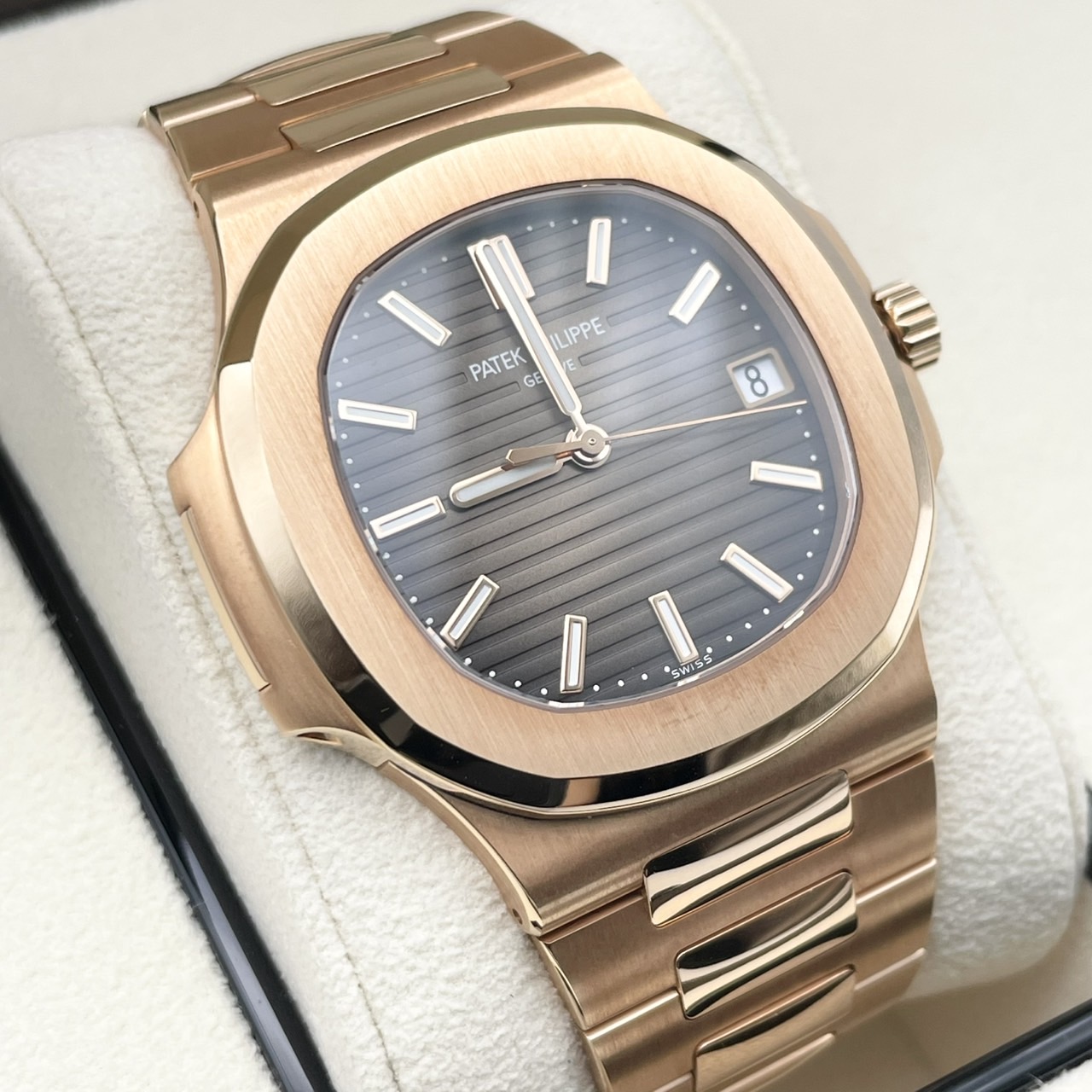 パテックフィリップ ノーチラス 5711/1R-001 ブラウン・ブラック・グラデーション 40mm