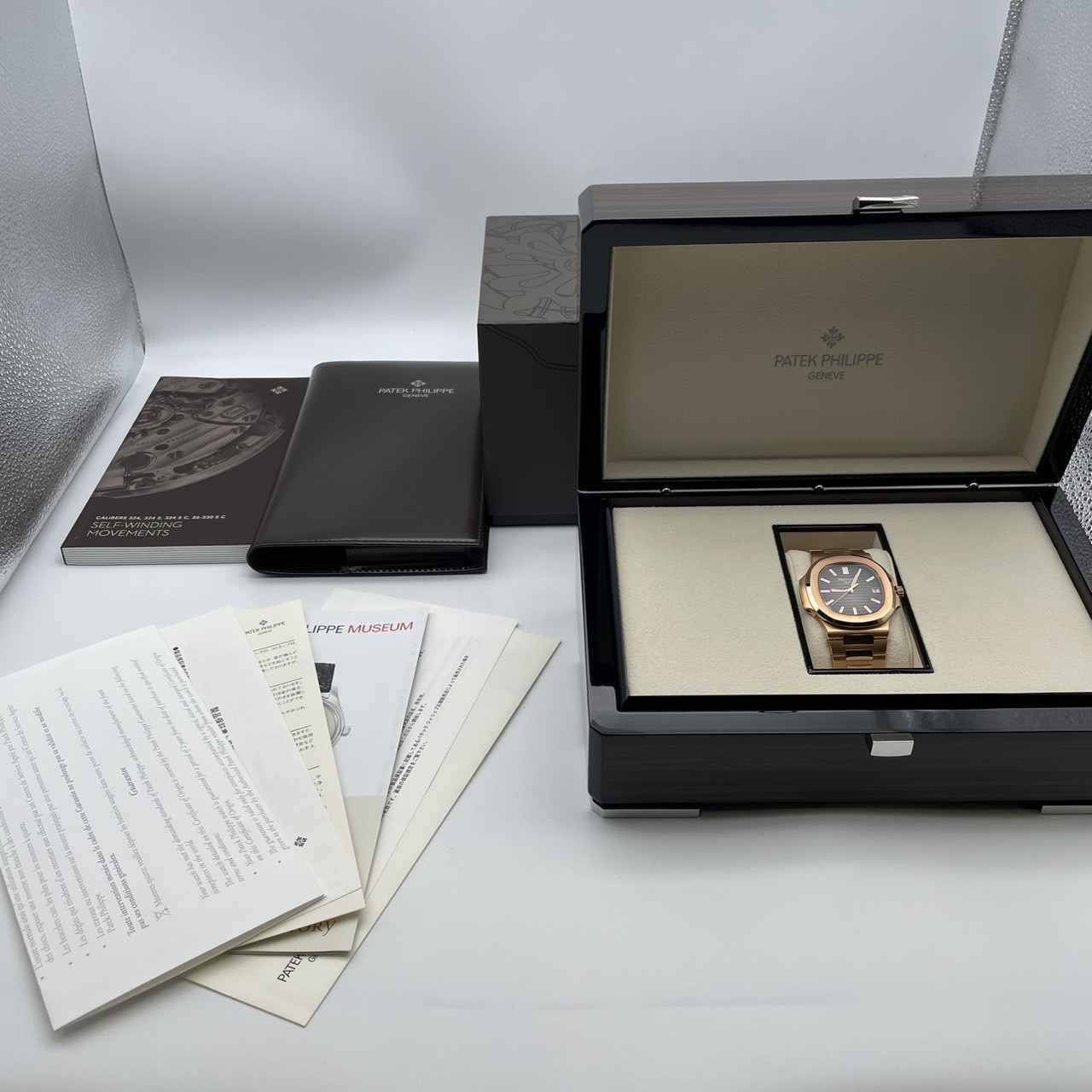 パテックフィリップ ノーチラス 5711/1R-001 ブラウン・ブラック・グラデーション 40mm